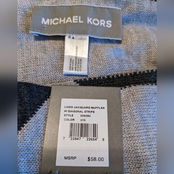 Michael Kors Jacquard Logo Long Length Scarf Nwt ❤️ - Picture 4 of 4